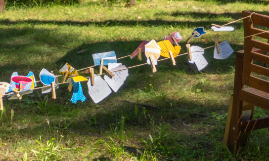 Wäscheleine mit Geburtstagsglückwunsch-Zettel