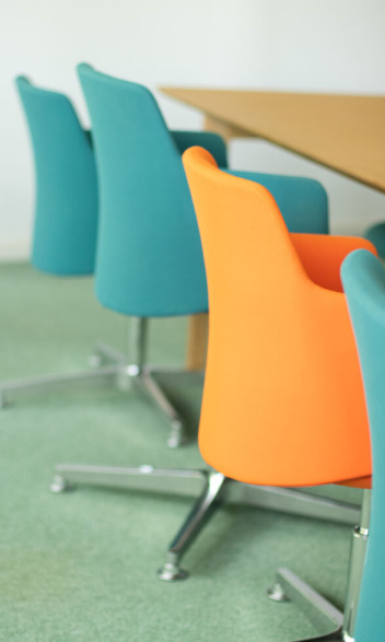 Besprechungsraum Obergeschoss: Detail Bürostühle