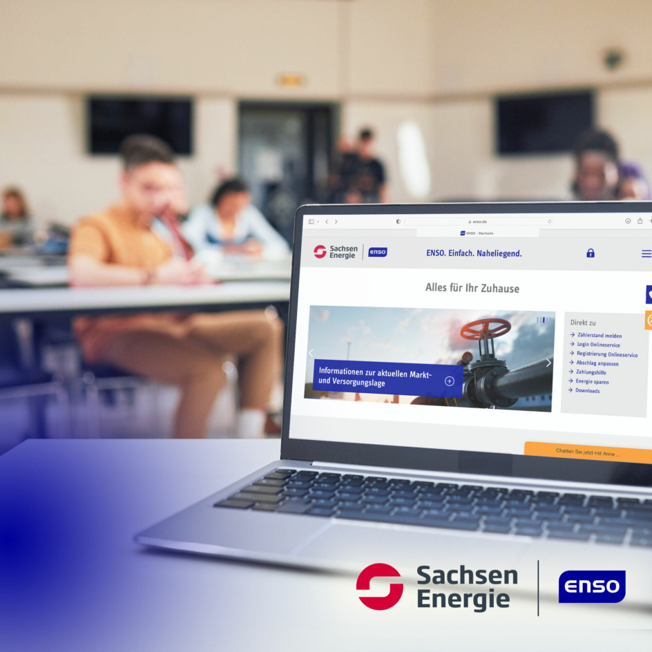 Grafik: Laptop mit Ansicht der Website der Sachsenenergie-Enso.