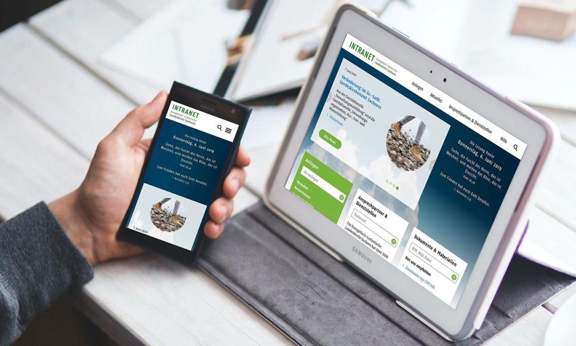 Foto: Laptop mit Intranet der EVLKS