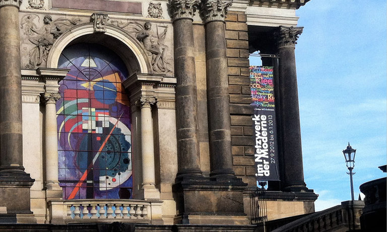 Banner für die Ausstellung am Albertinum Banner für die Ausstellung am Albertinum
