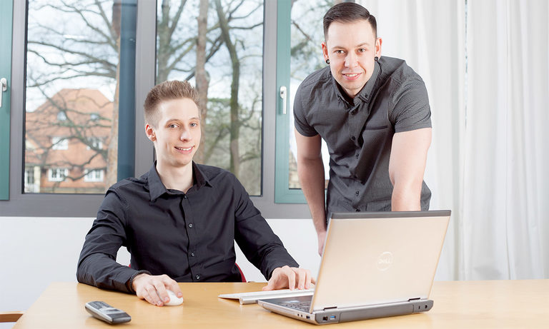 Wir entwickeln Software! Wir entwickeln Software!